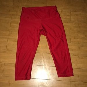 Tesla Pants - Red Capri leggings Tesla Pants - Red Capri leggings